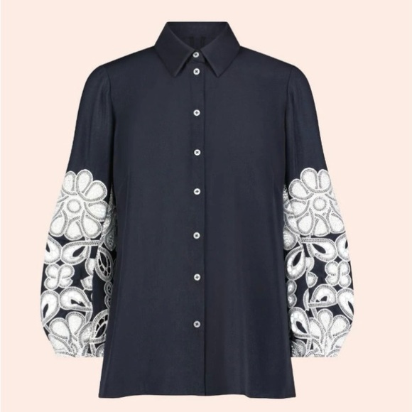 💥PRICE DROP💥 Embroidered Fluid Crepe Tunic Shirt - Picture 3 of 8